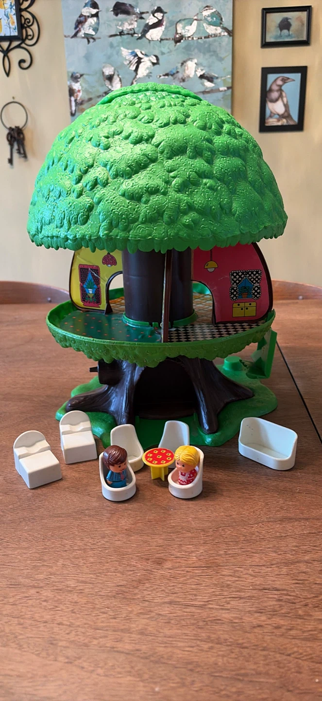 Vintage 1975 Fisher-Price Treehouse + Furniture
