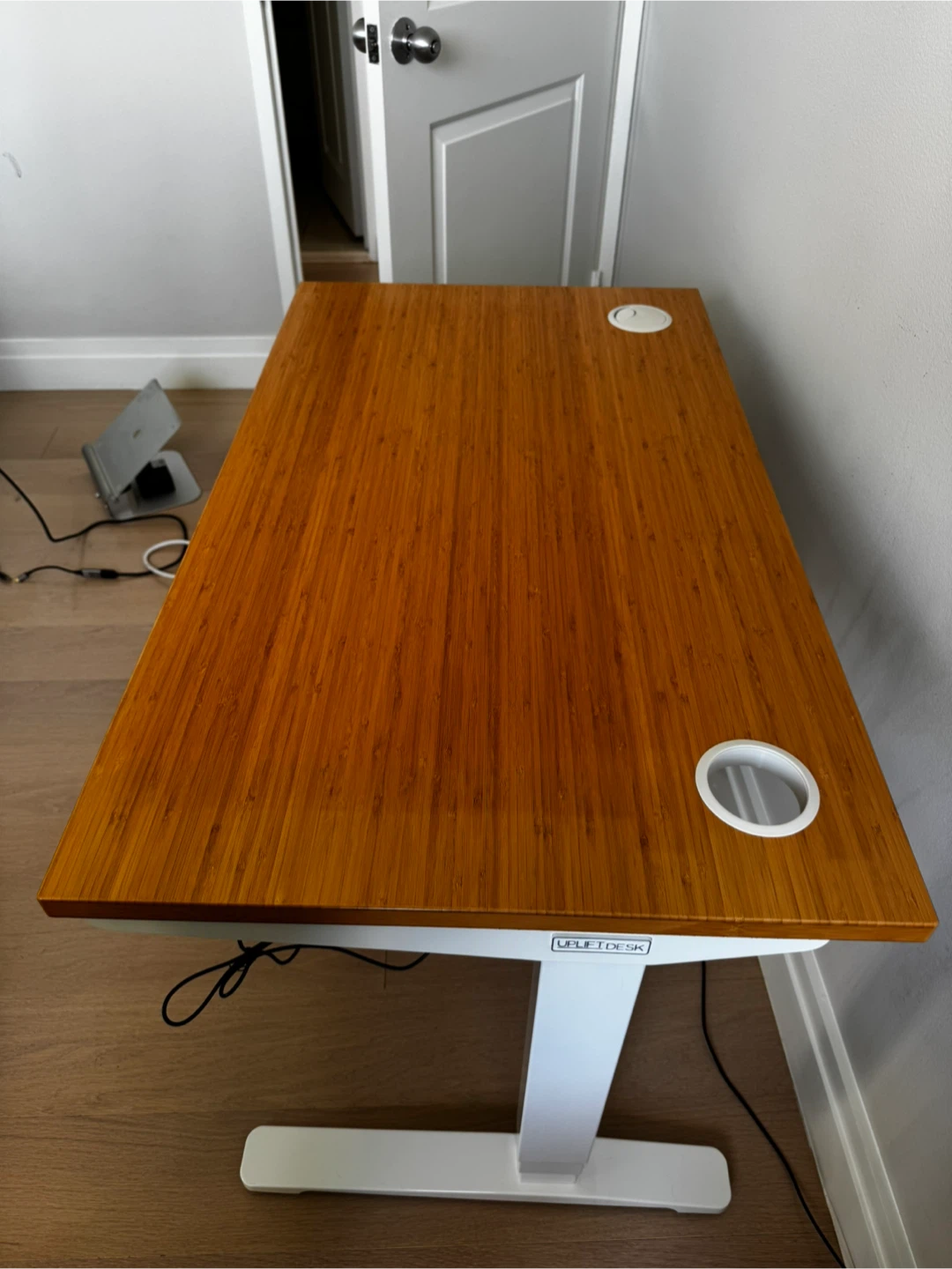 Uplift Standing Desk - 42” - photo 2
