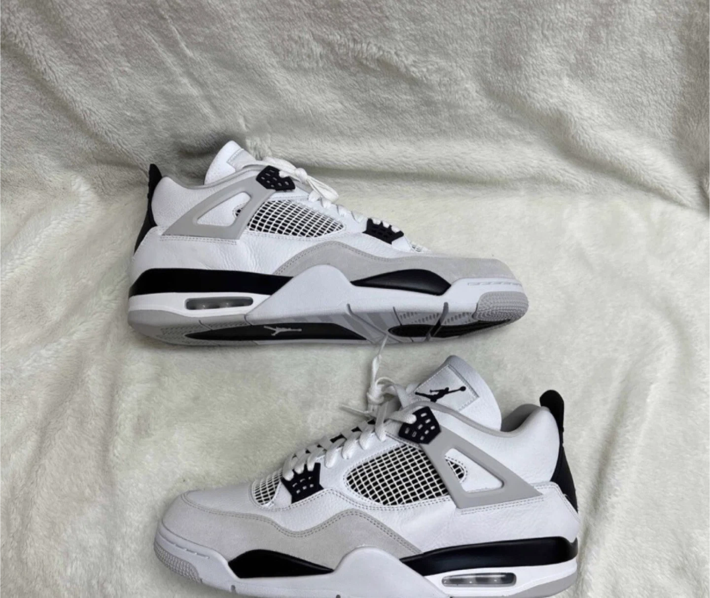 Air Jordan 4 military black