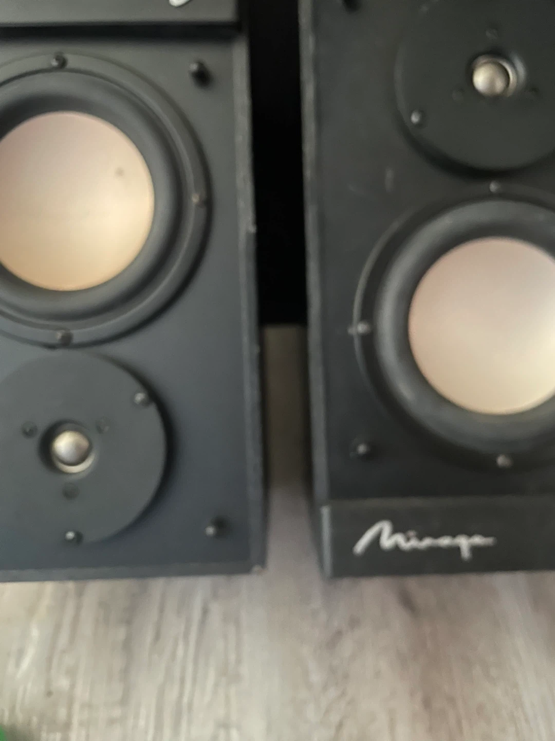 Mirage Speakers & Rodecaster Pro - photo 2