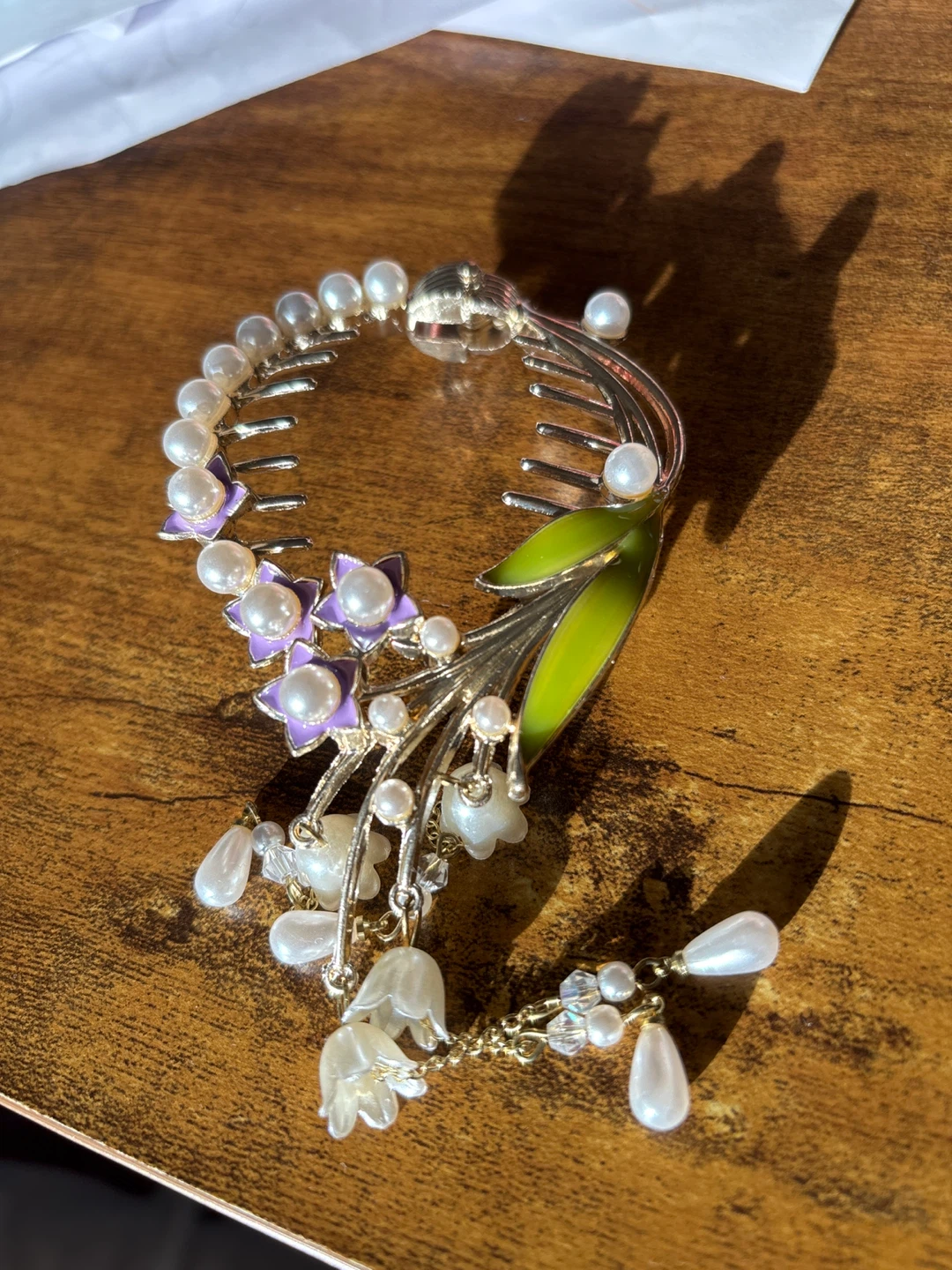 Pearl & Floral Hair Claw Clip - Elegant Design - photo 2