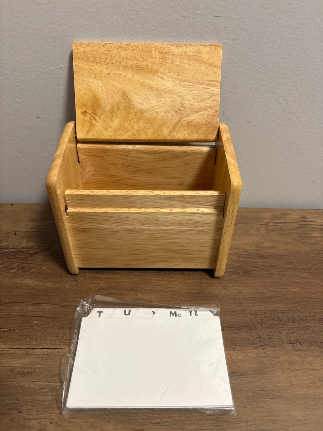 Vintage Tudor Natural Wood Recipe Box - photo 4