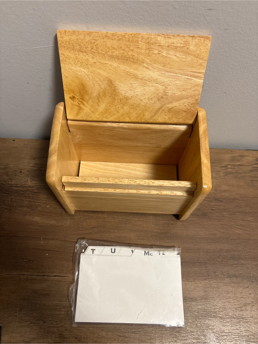 Vintage Tudor Natural Wood Recipe Box - photo 5