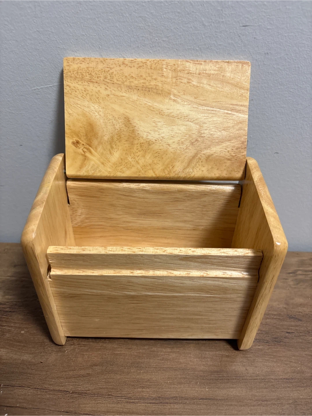 Vintage Tudor Natural Wood Recipe Box - photo 3