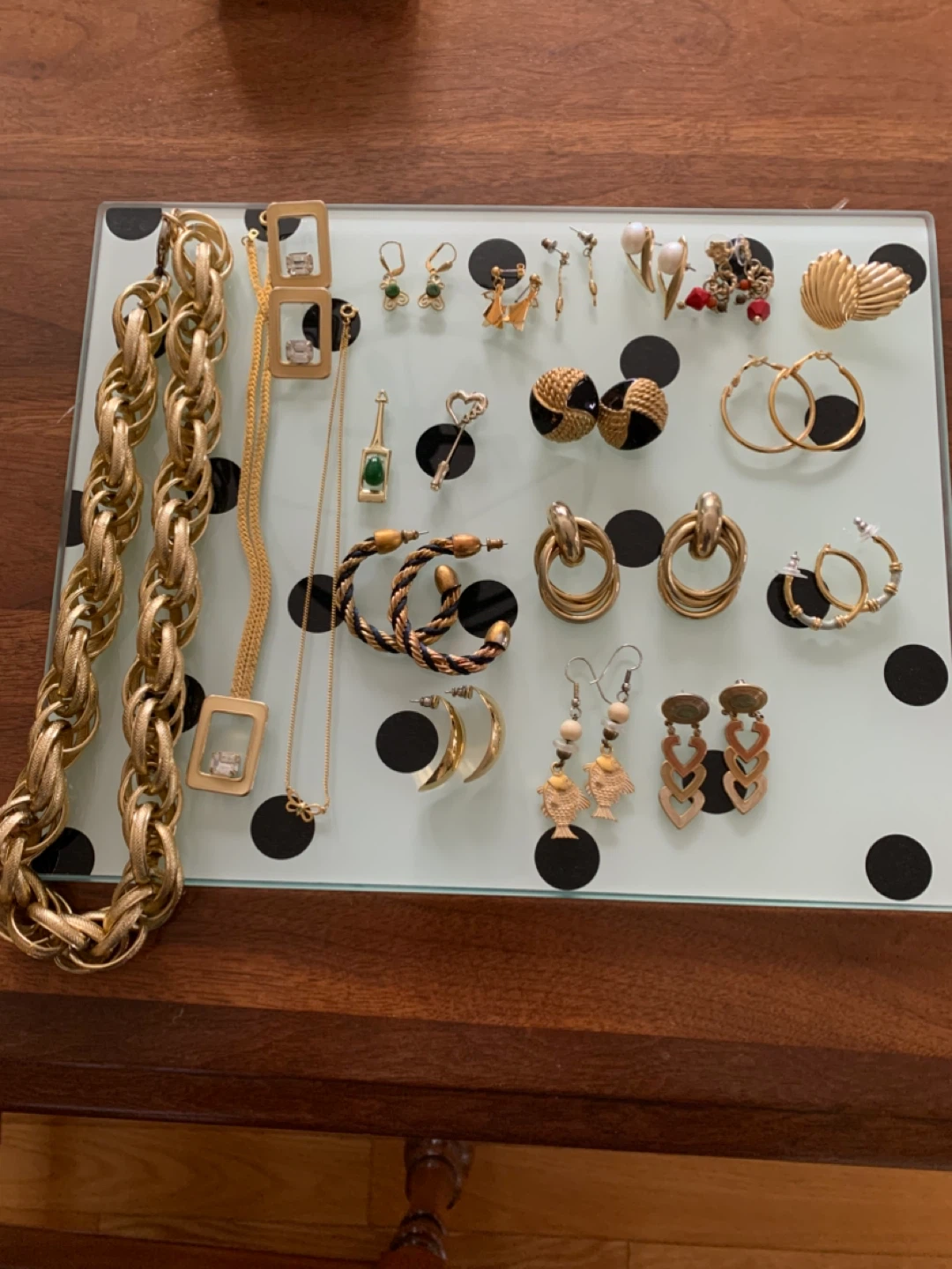 Assorted Vintage Gold Tone Jewellery