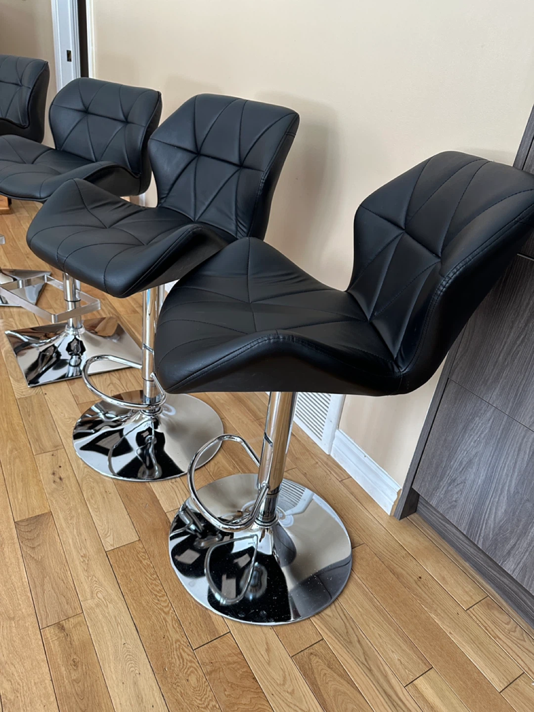 Luxury Modern Faux Leather Swivel Barstool Chairs (CAN DELIVER) - photo 5