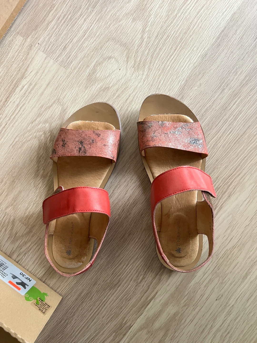 El Naturalista Red Leather Sandals - photo 3