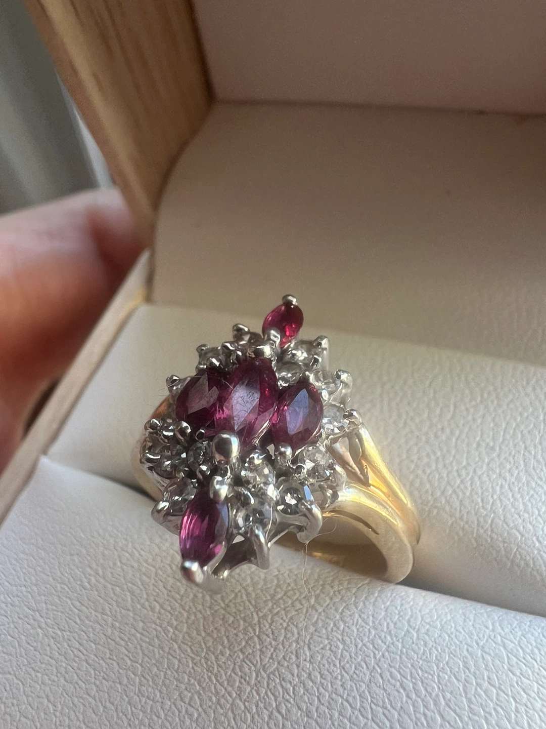 Vintage 14k Gold Ruby & Diamond Ring