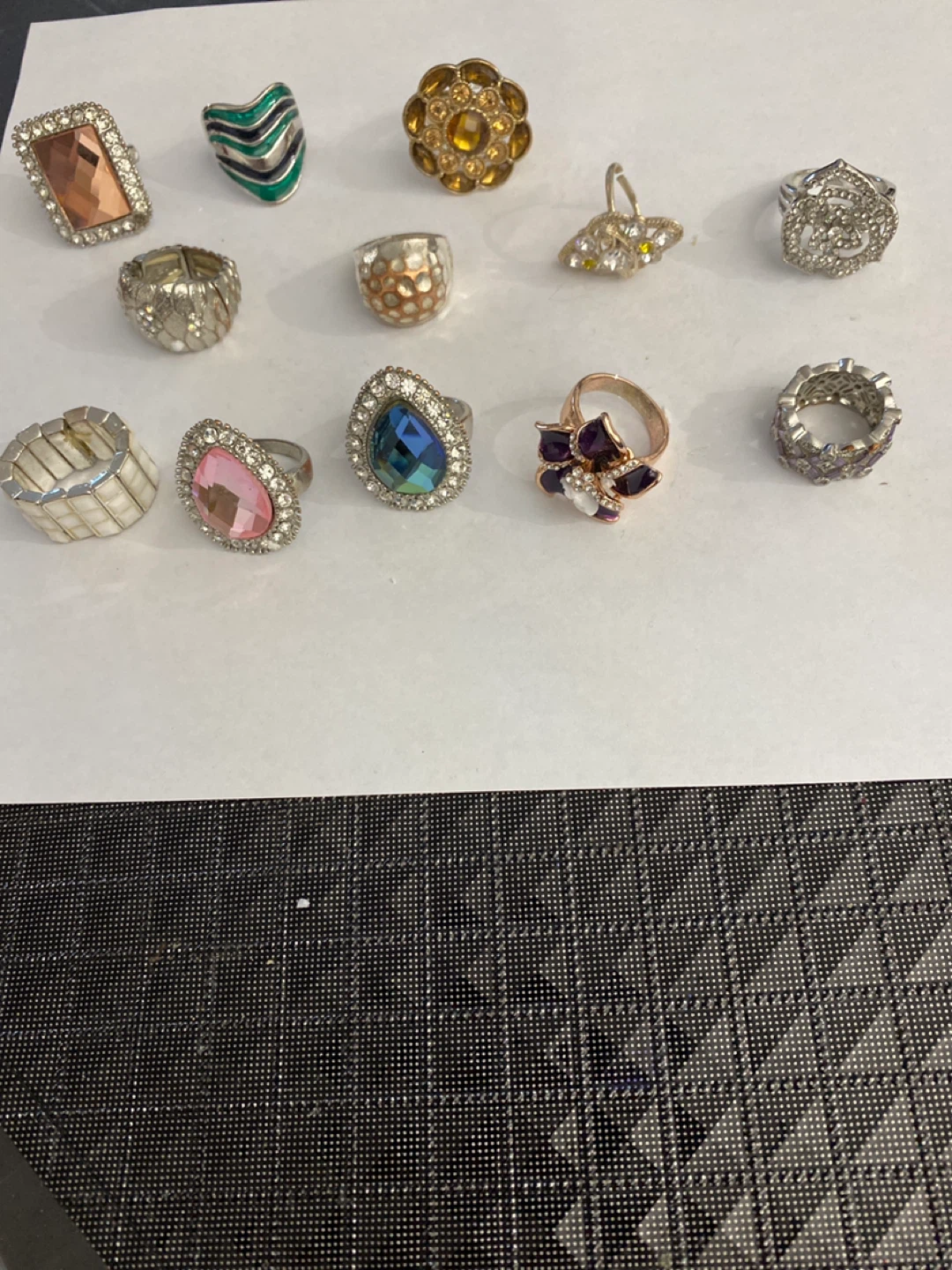 Various costume rings