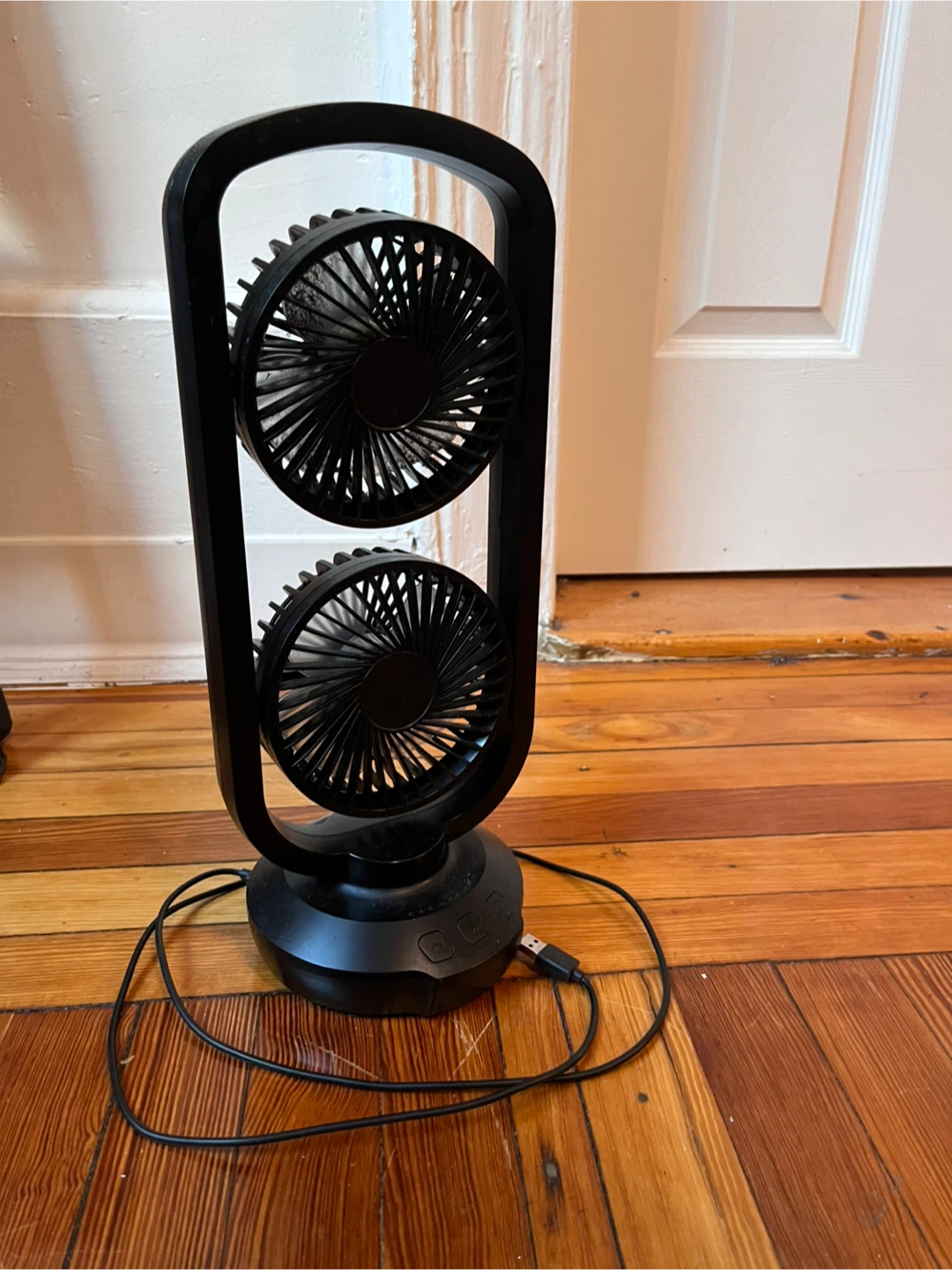 Black Double Bladed Oscillating Personal Fan