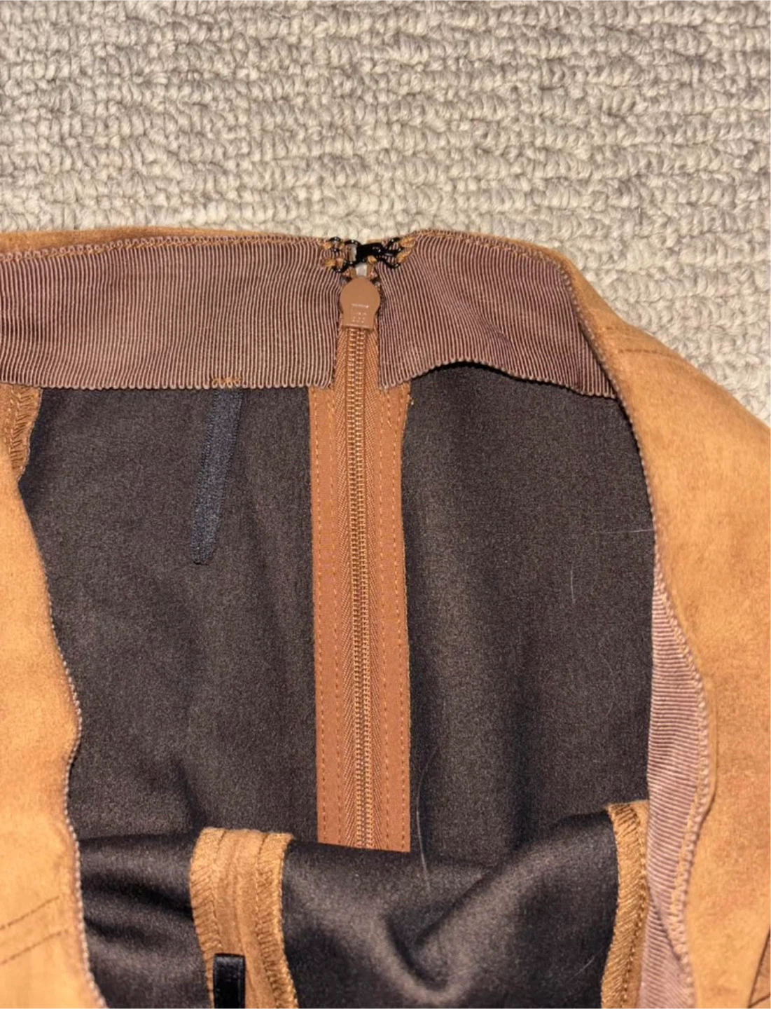 Babaton Aritzia Modern Mini Skirt Size 6 - photo 5