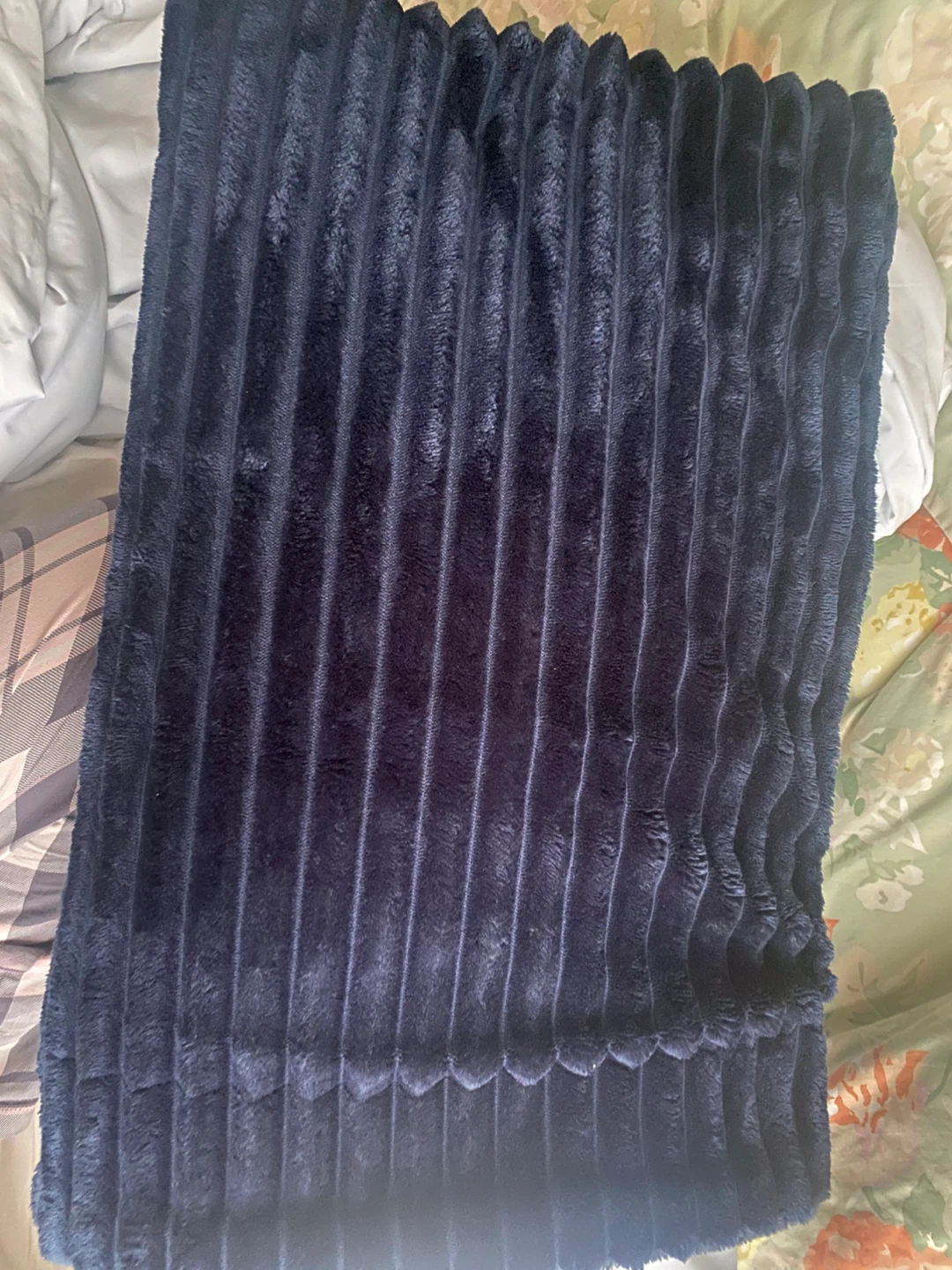 Navy Blue Polyester Throw Blanket