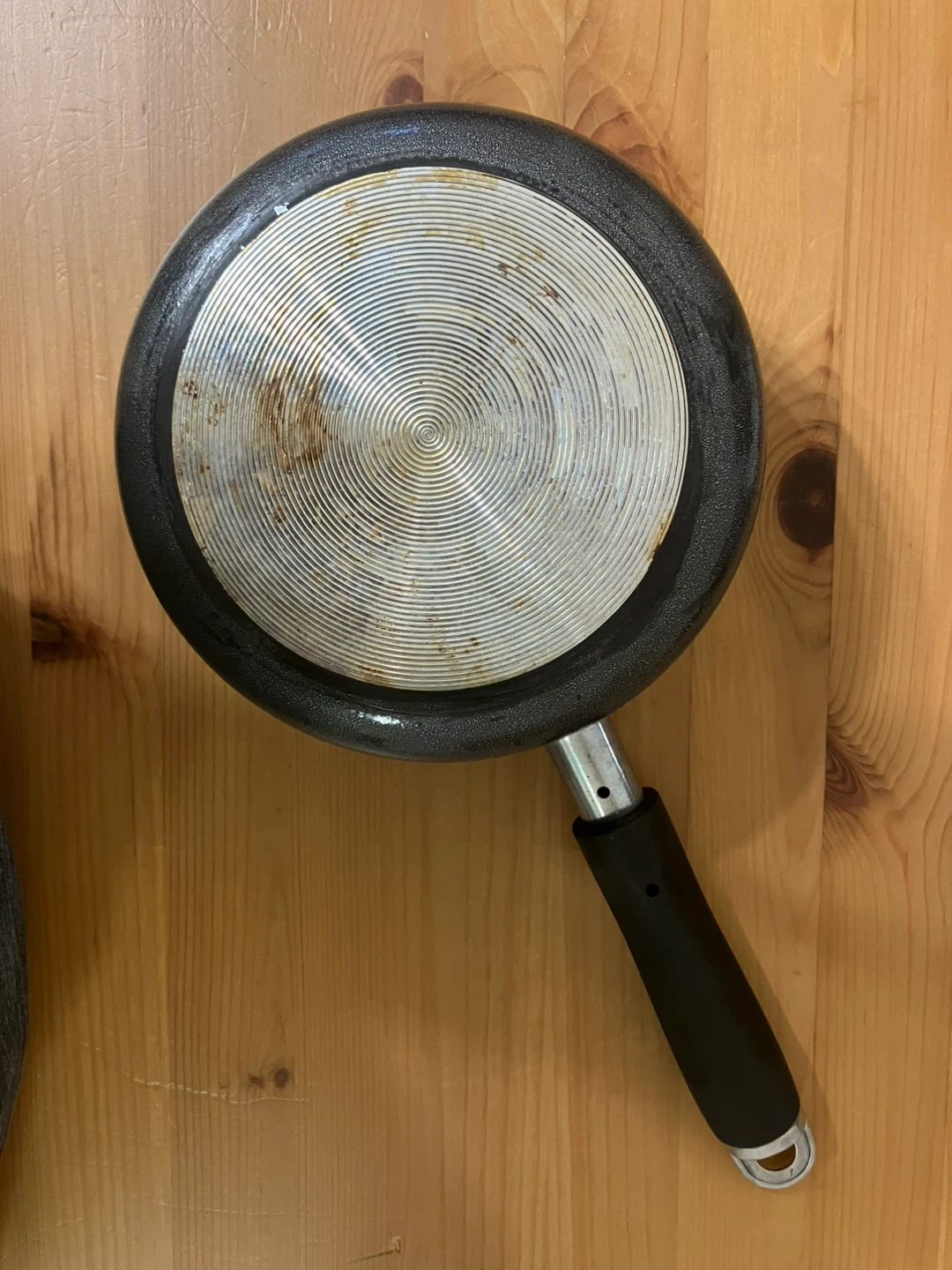 Myland 2 QT nonstick saucepan with Lid