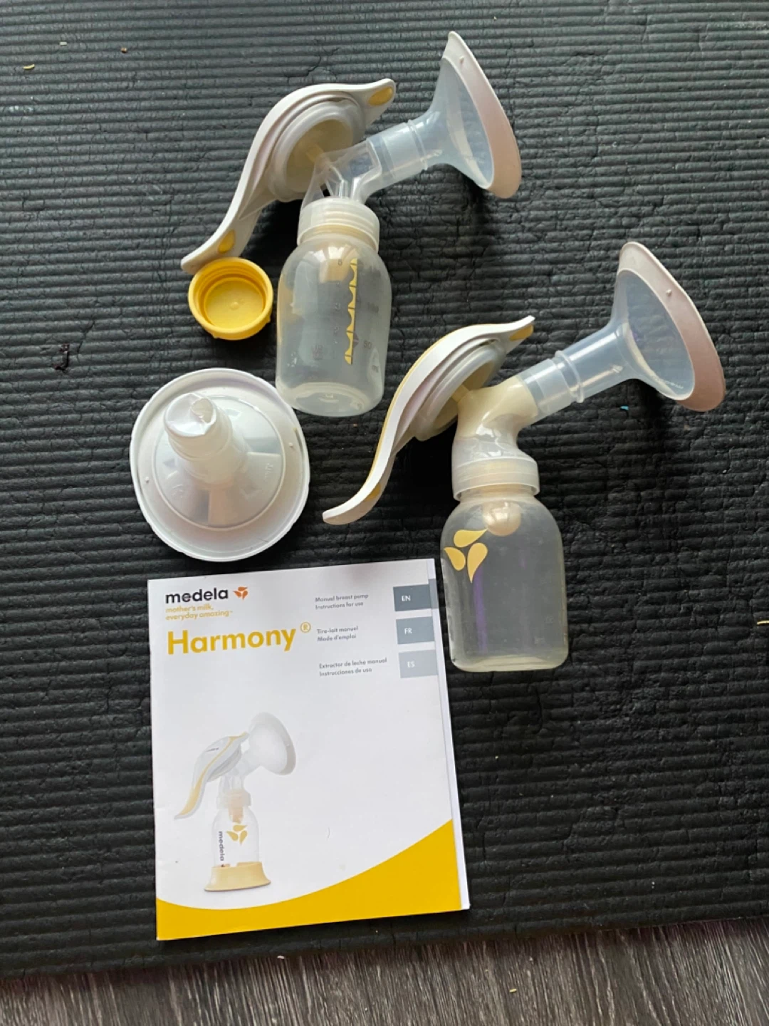 Medela Harmony Manual Breast Pump- 2 sets - photo 3