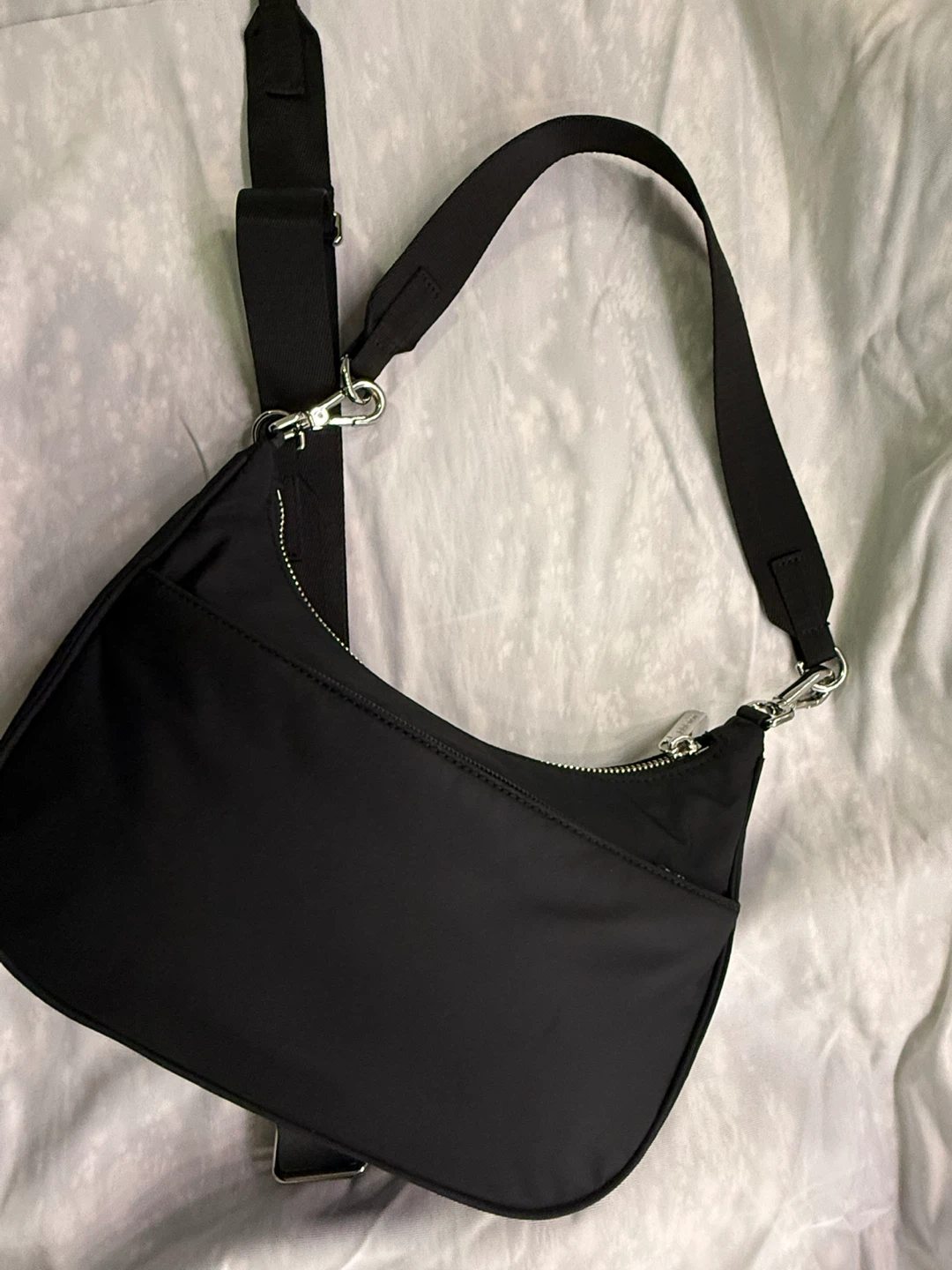 Lululemon Shoulder Bag 3L - photo 3