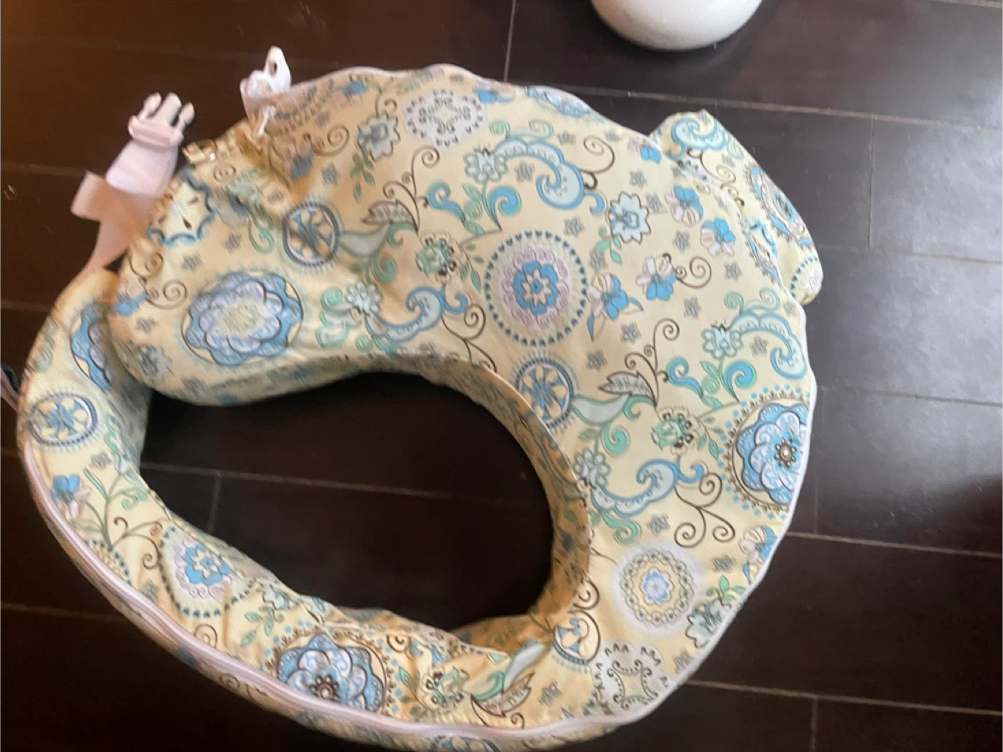 My Breast Friend Nursing Pillow - photo 2