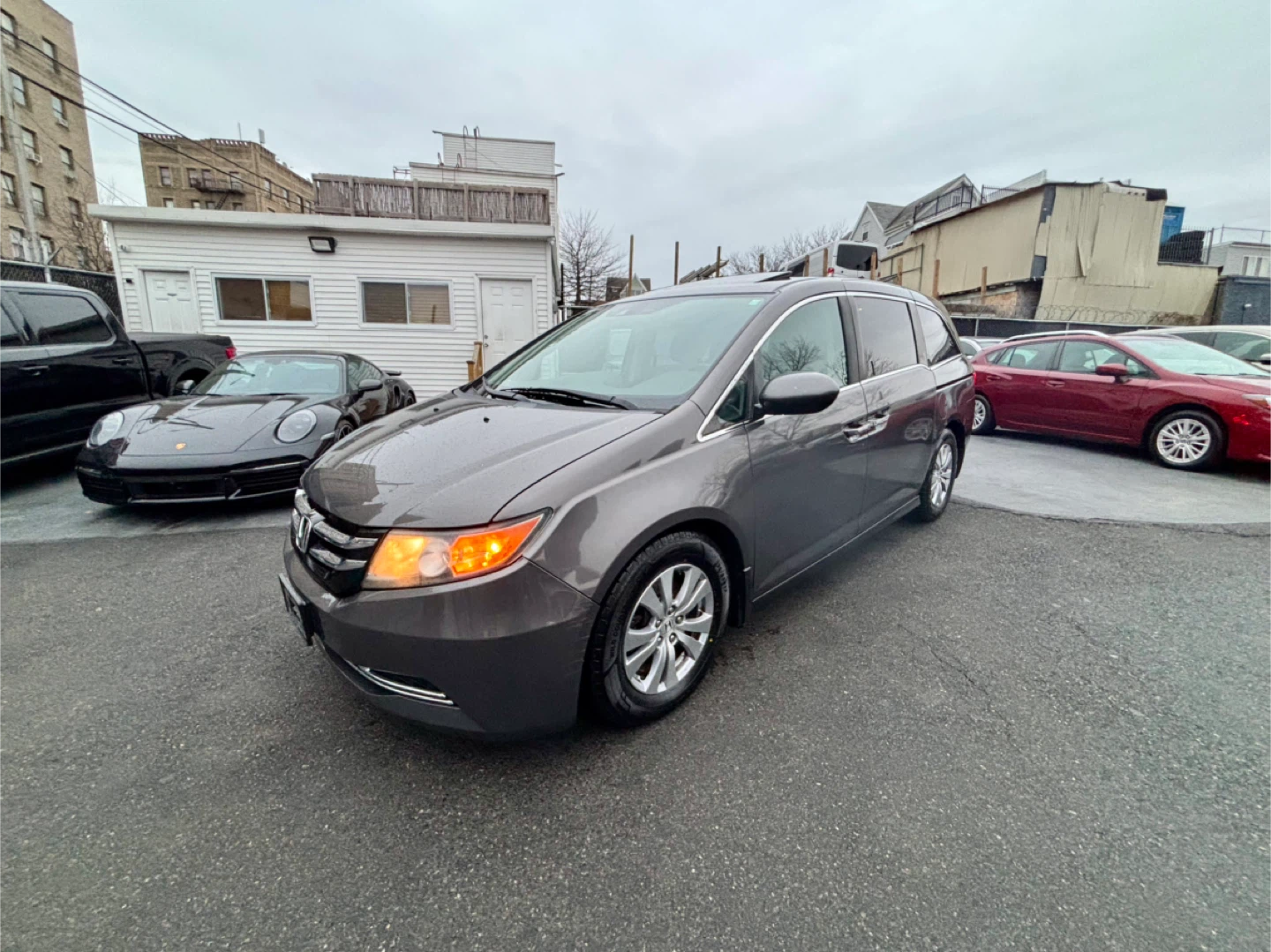 Honda Odyssey Minivan  EX-L 2015 113K miles - photo 2