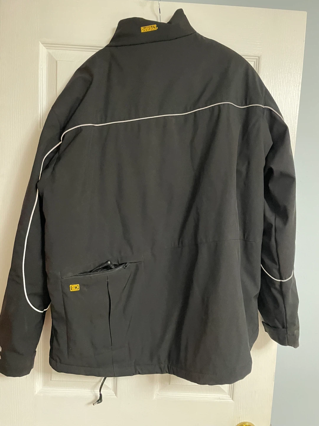 DeWalt Heated Jacket - Black - photo 2