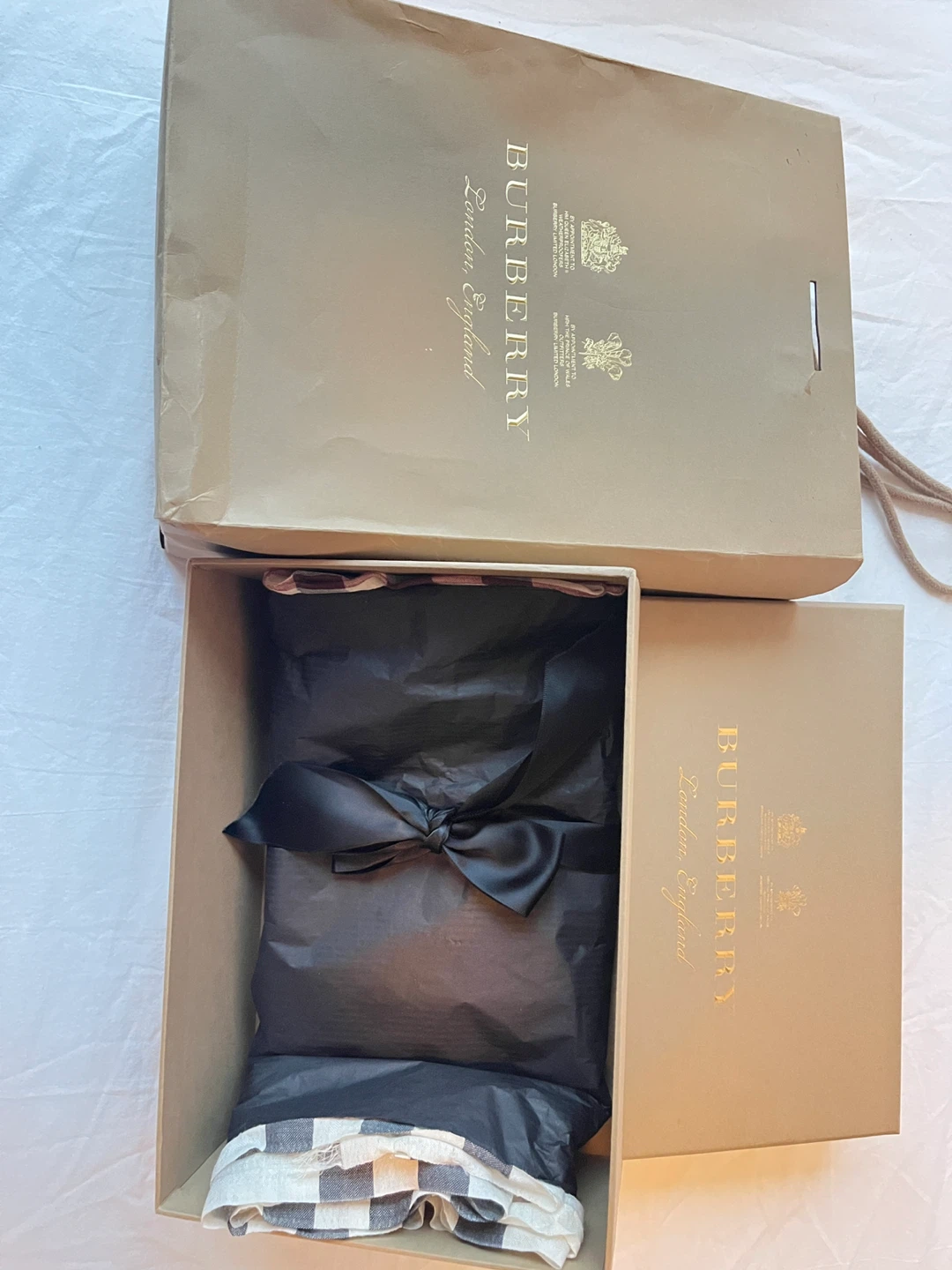 Burberry London England Scarf - New with Box