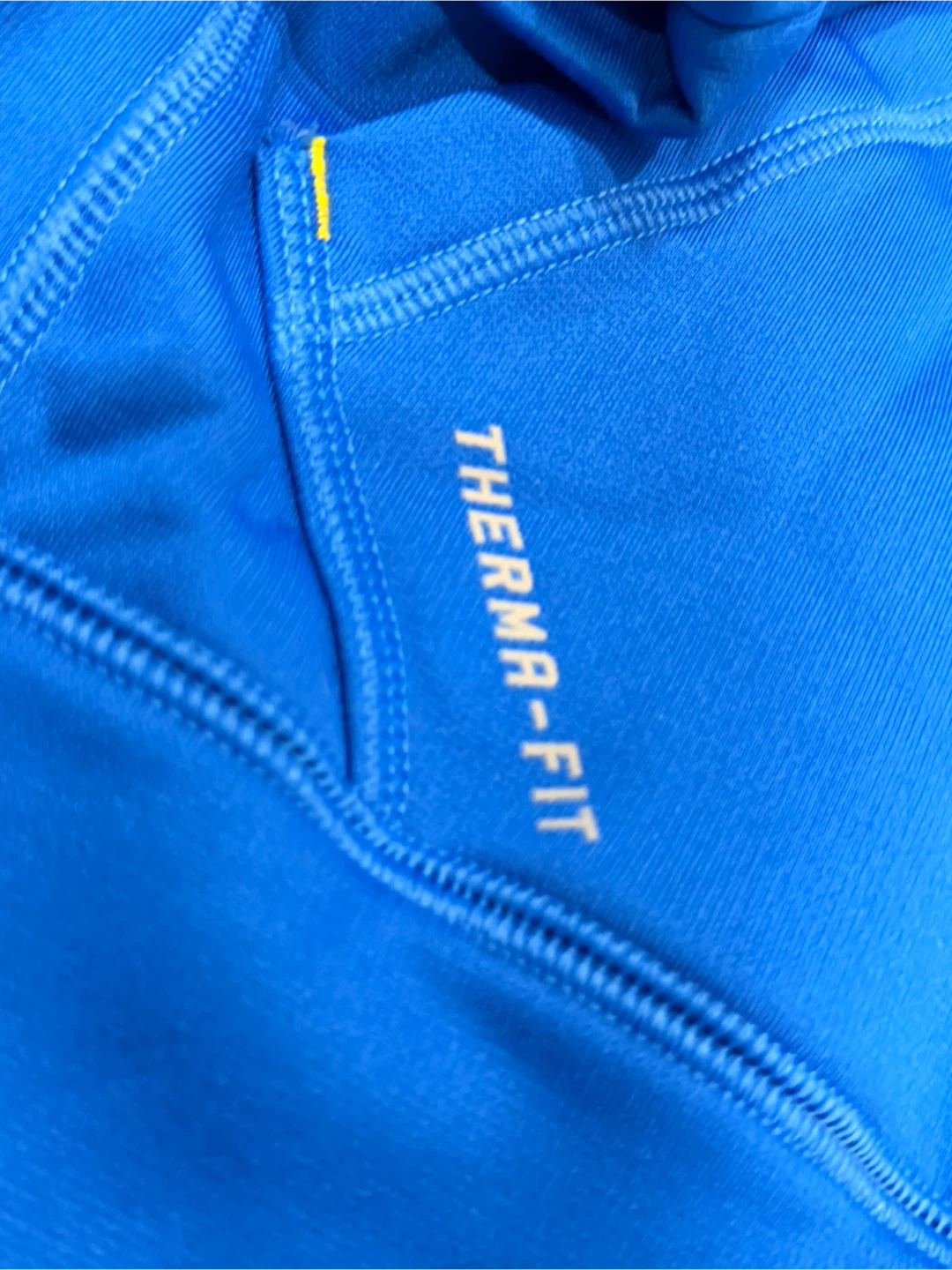 Nike Therma-FIT Livestrong Hoodie - Size S - photo 4
