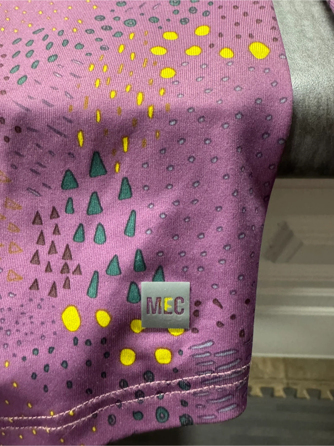 MEC Long Sleeve Top - Size 10 - photo 2