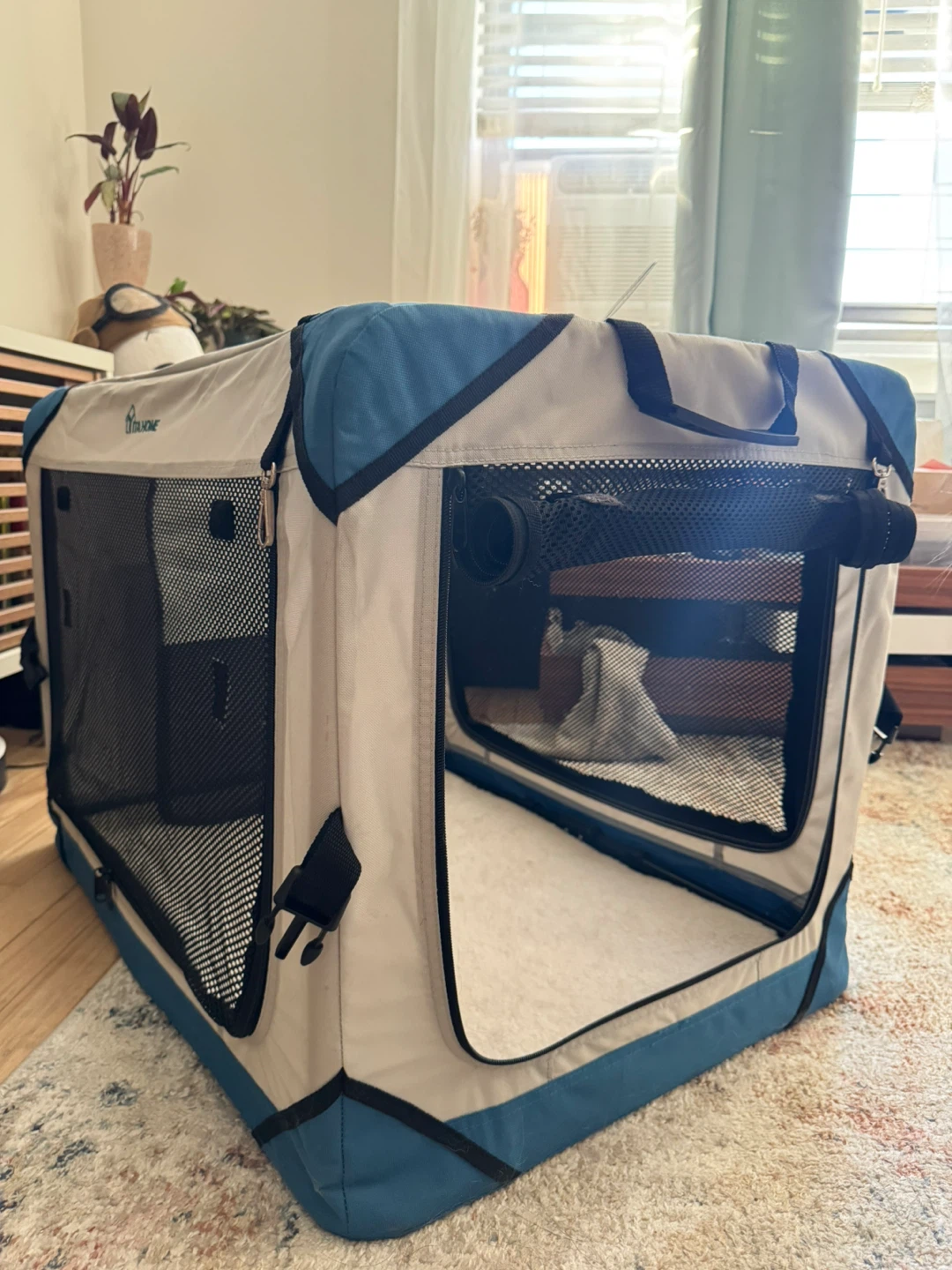 Collapsible/foldable Soft Dog Crate