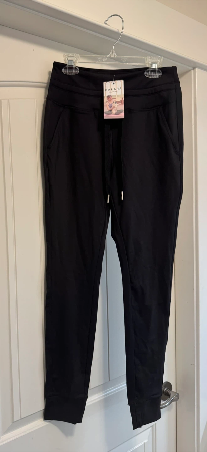Halara Cloudful Air Petite Joggers - Size S, Black