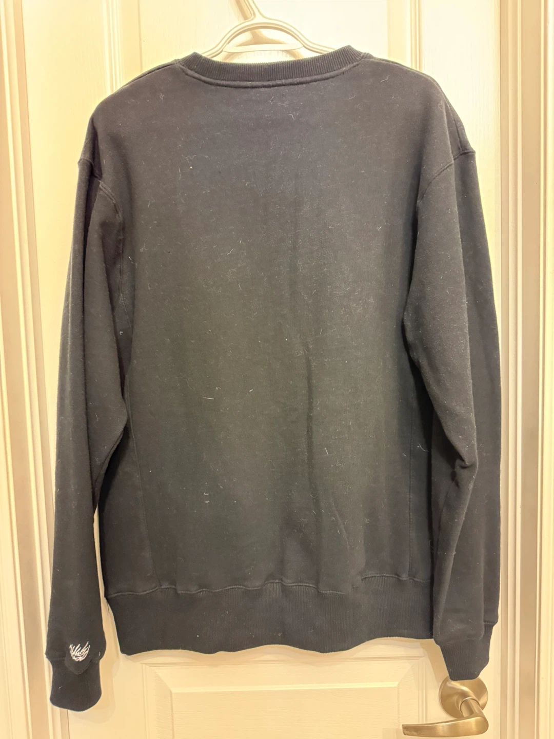 Brand new Black Sweatshirt size large - photo 2