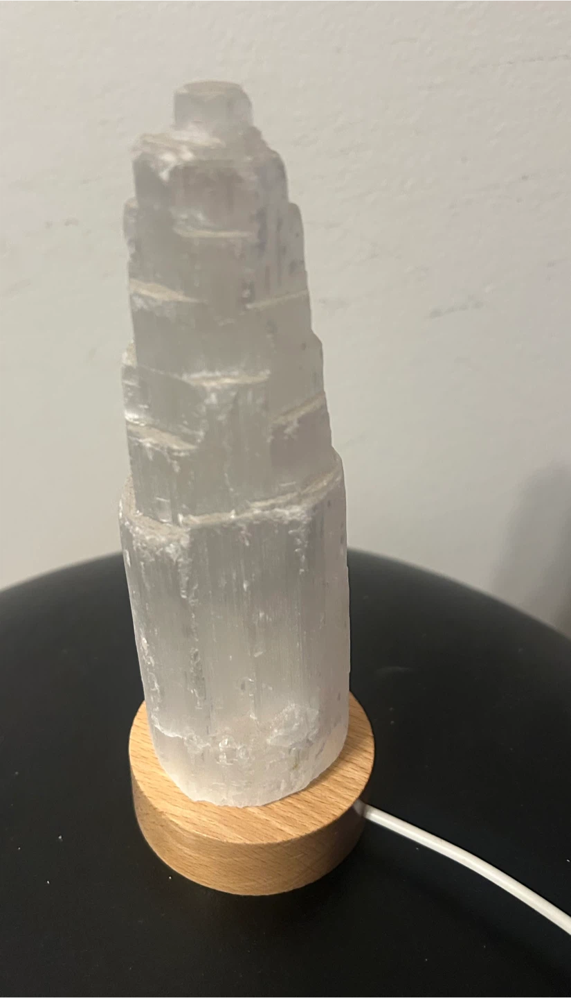 Selinite Tower Lamp - photo 2