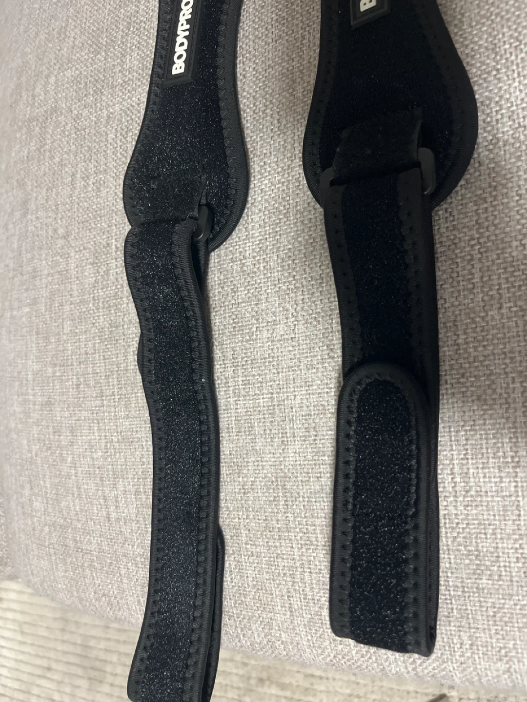Tendon knee brace effective from hiking and sports - photo 2