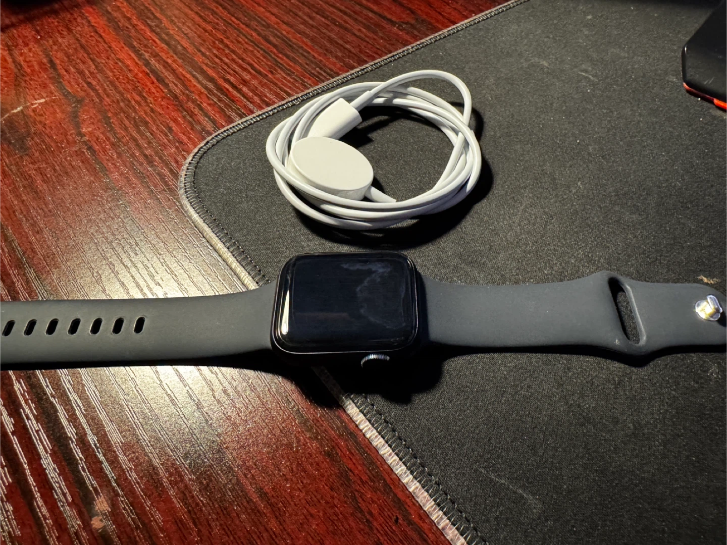 Apple Watch SE (GPS) 40mm – Midnight - photo 2