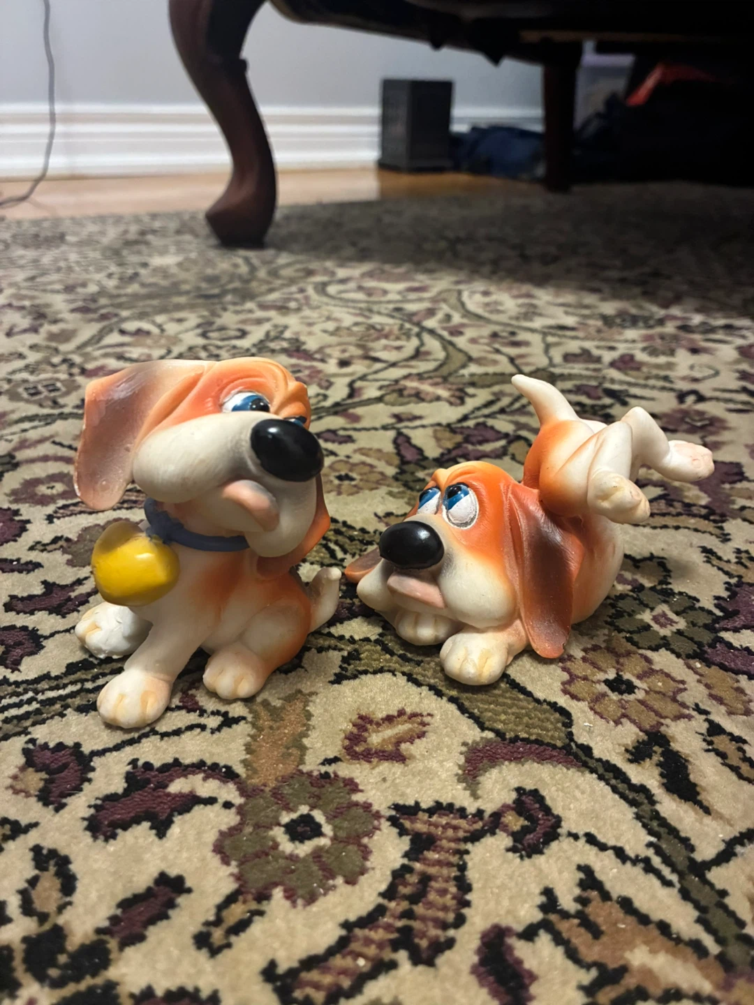 Dog Figurines (Set of 2)
