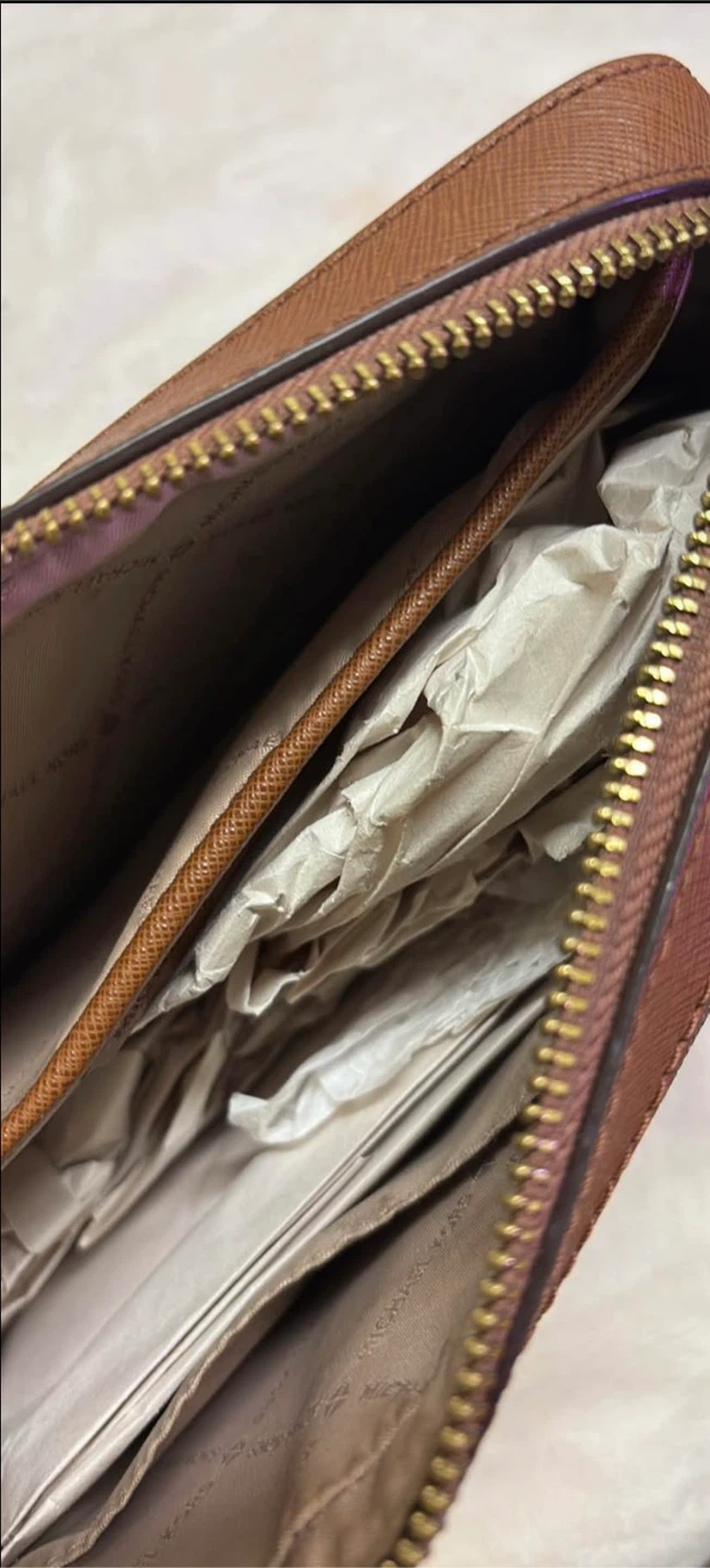Michael Kors Jet Set Large Crossbody Bag - photo 3
