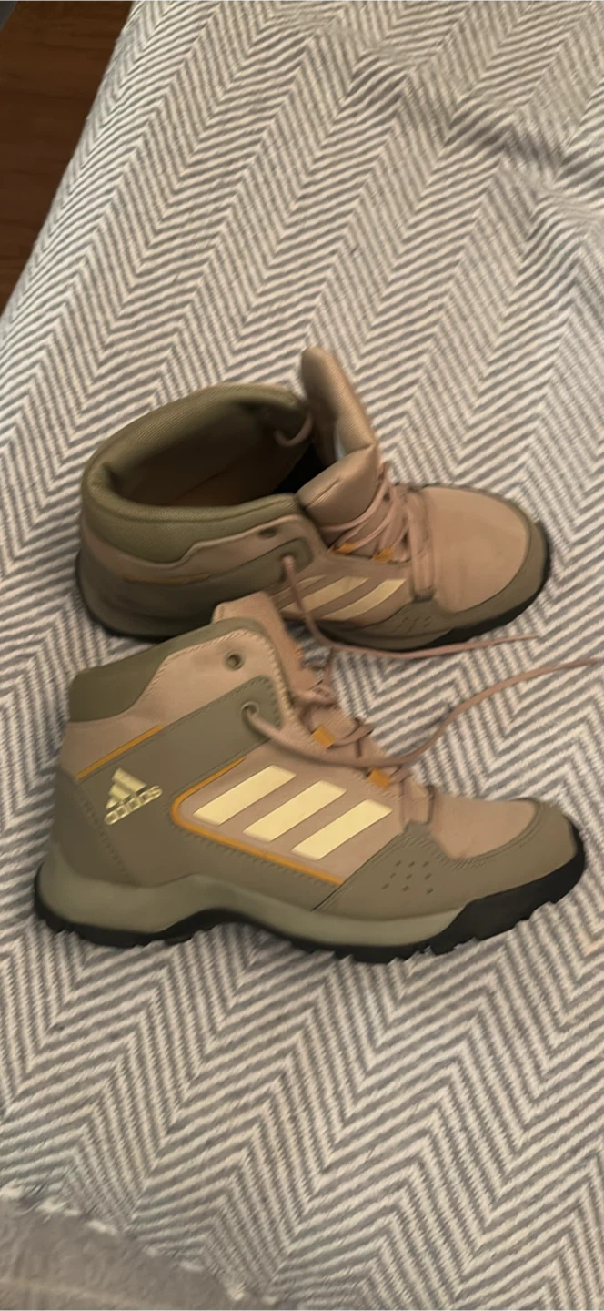 Adidas Hiking Boots size 6 women’s