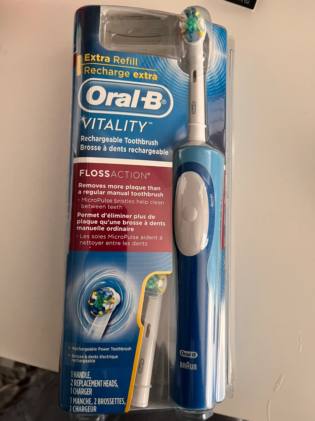 Oral-B Vitality FlossAction Rechargeable Toothbrush - New - photo 2
