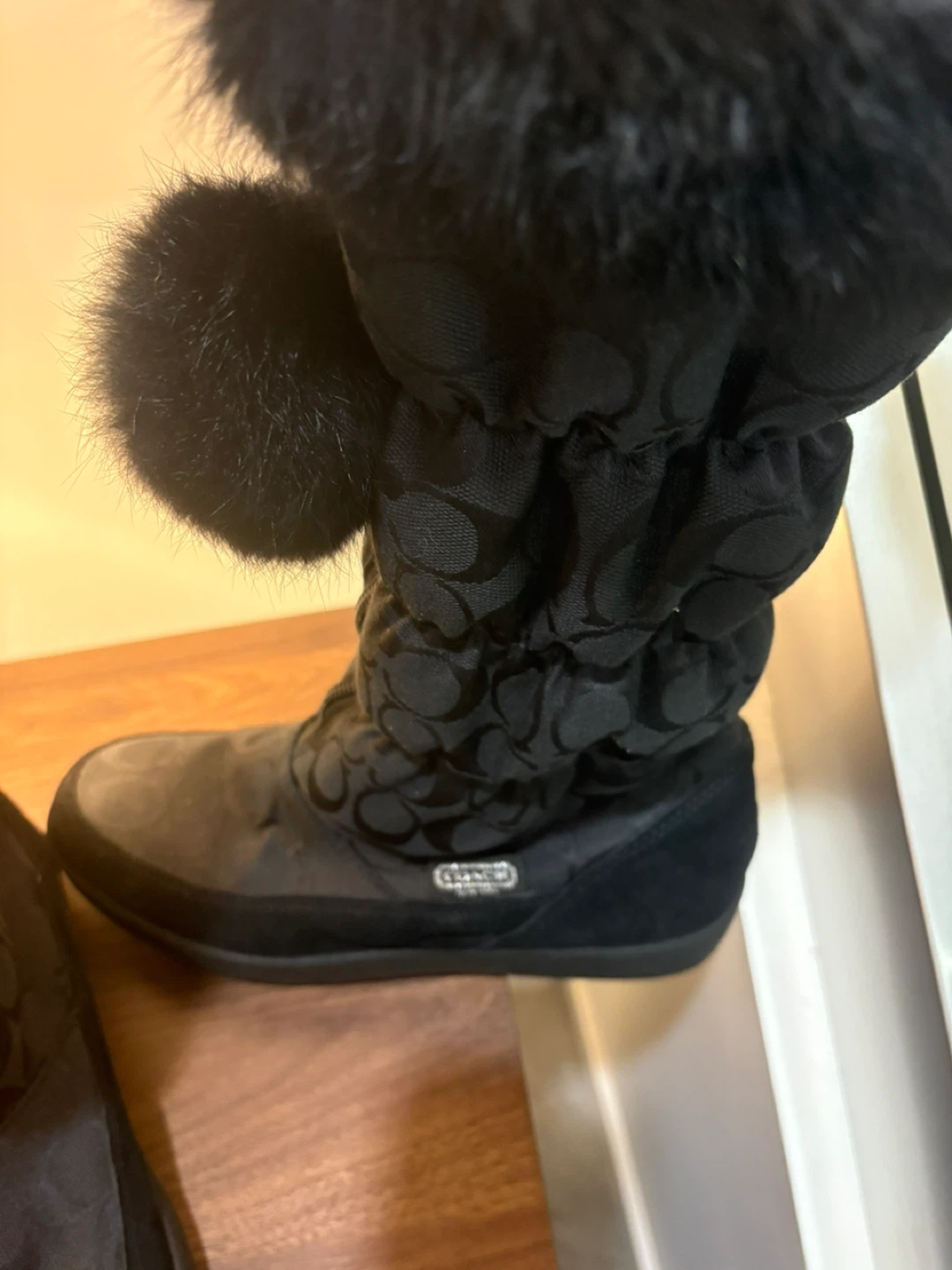Coach Black Furry Winter Boots - photo 2