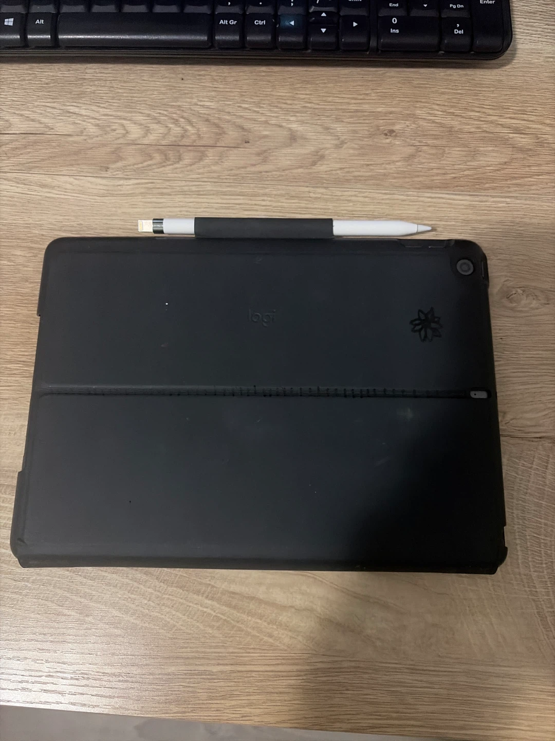 Ipad 9th generation 64GB w case and apple pen - photo 2