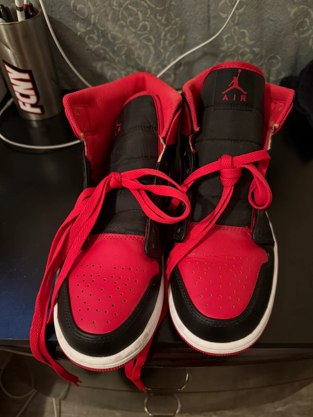 Air Jordan 1 Mid Black/Red - photo 2