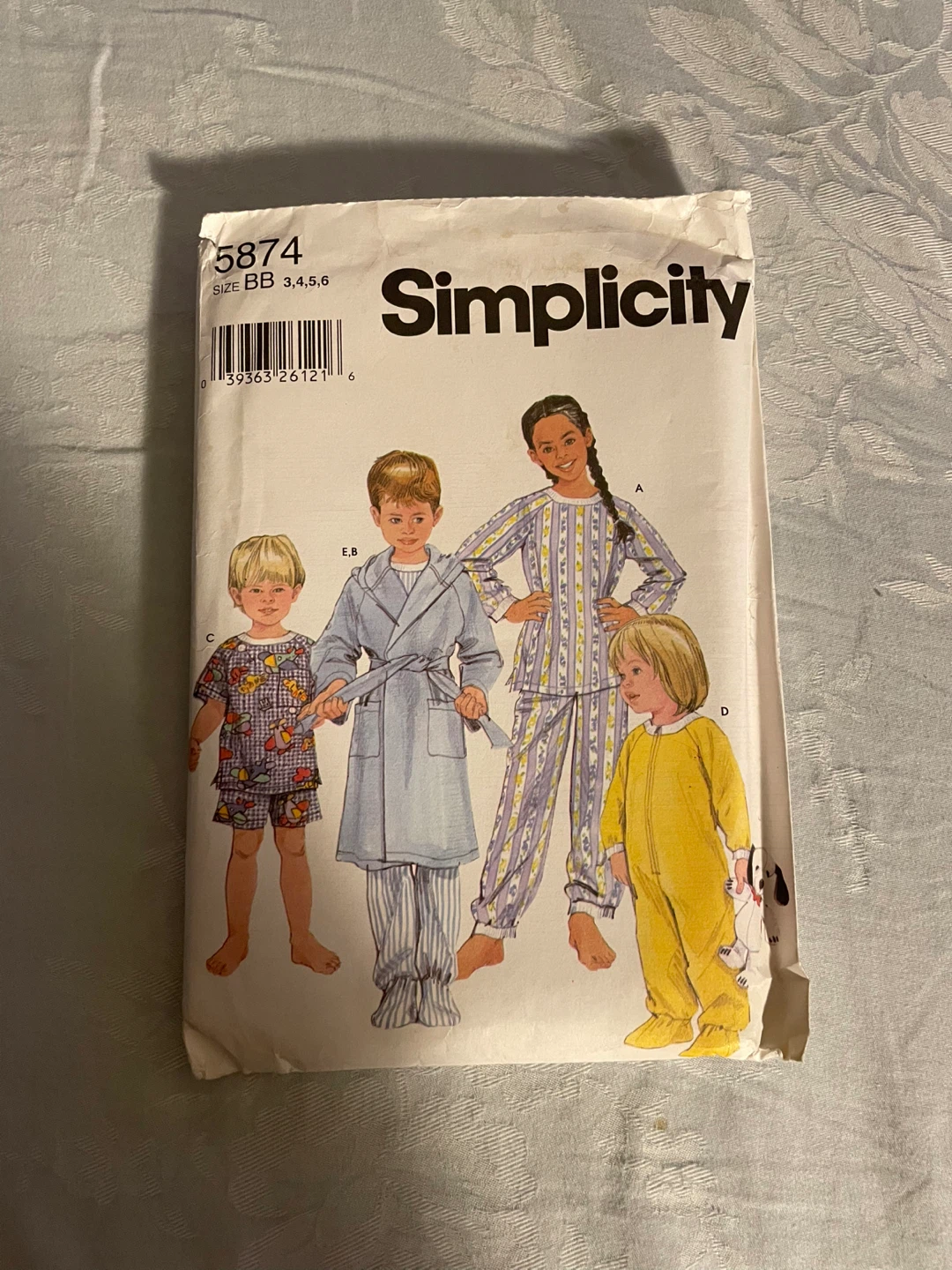 Simplicity Sewing Pattern: Kids' Pajamas & Costumes - photo 4