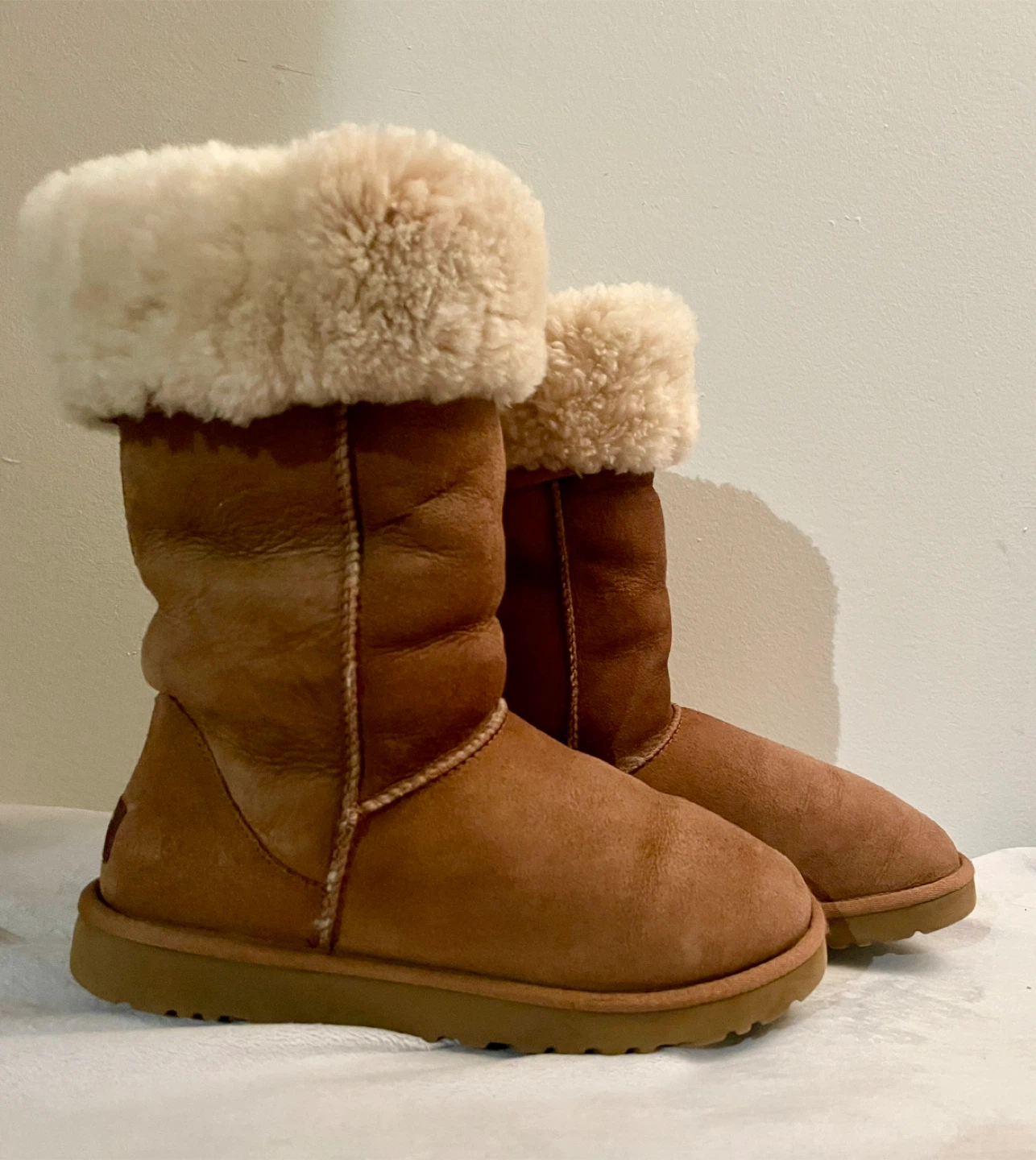 UGG Australia Boots Classic Tall 5815, Size W8