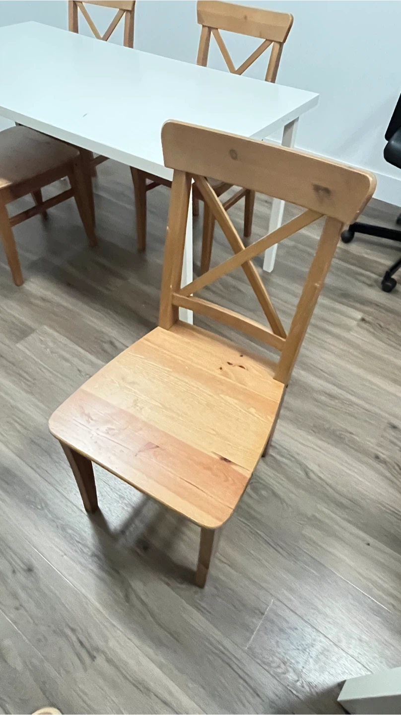 4 person table and Chairs - Light Wood - photo 2
