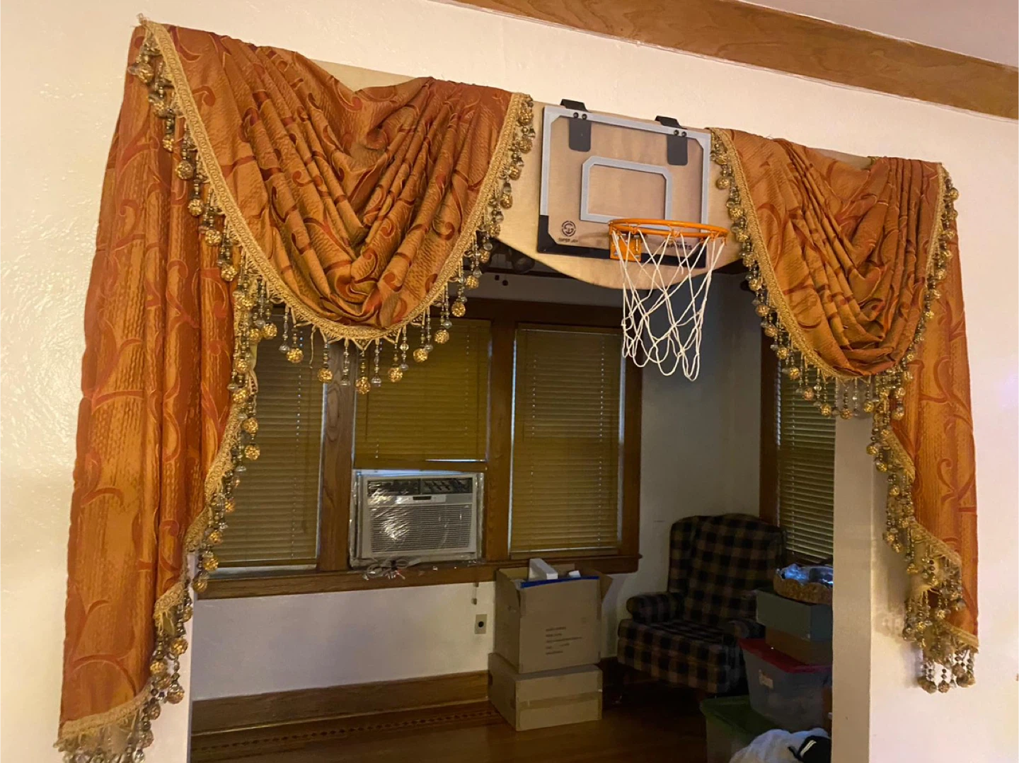 Decorative Window Valance - photo 3