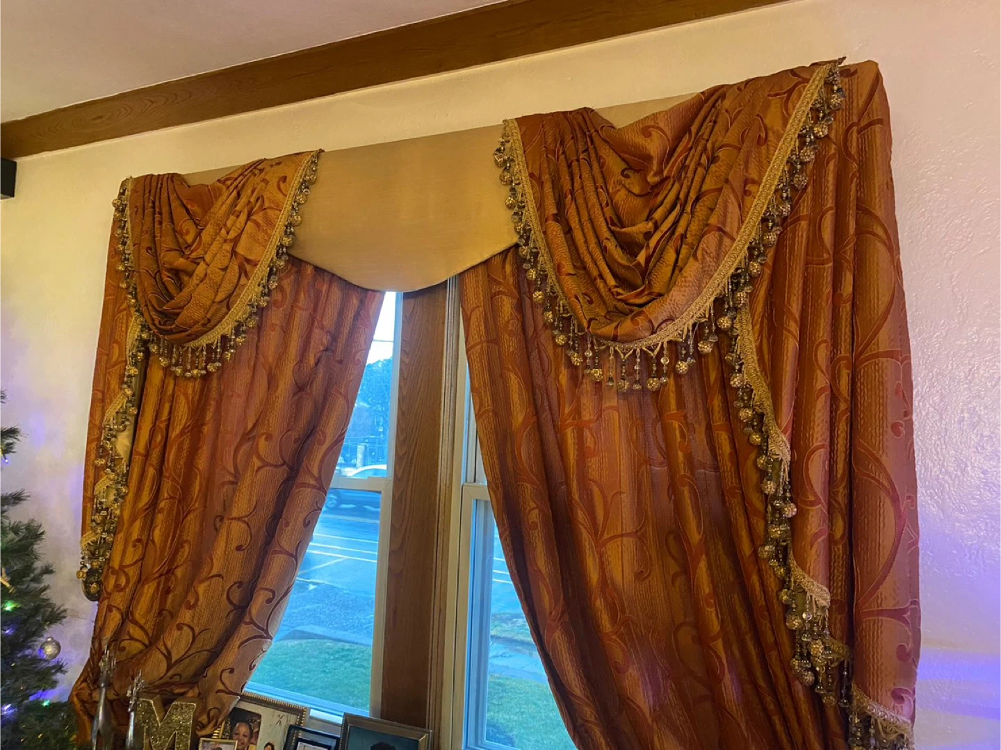 Decorative Window Valance - photo 4