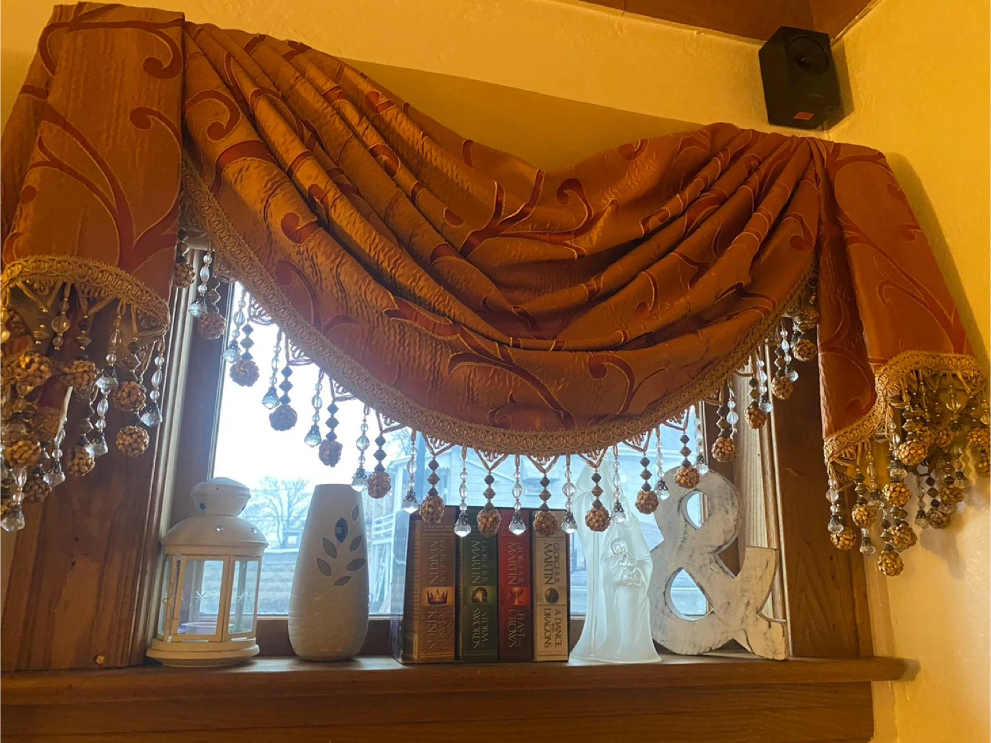 Decorative Window Valance - photo 2