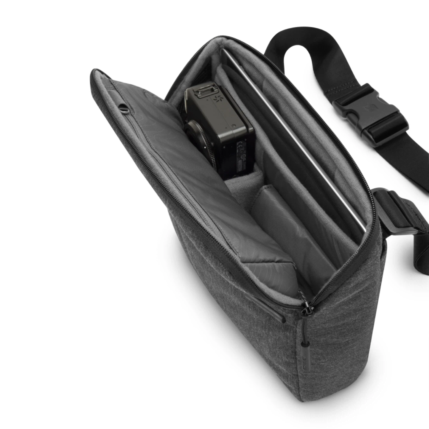 Incase Point & Shoot Field Bag. - photo 5