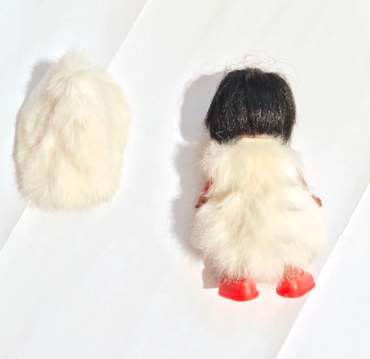 Vintage Eskimo Doll with Fur Hood - photo 5