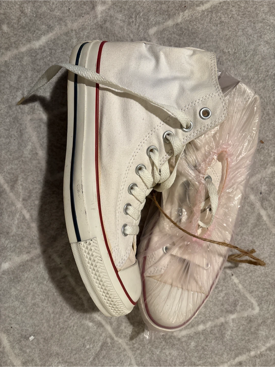 Converse Chuck Taylor All Star High Top - Size 9 - photo 3