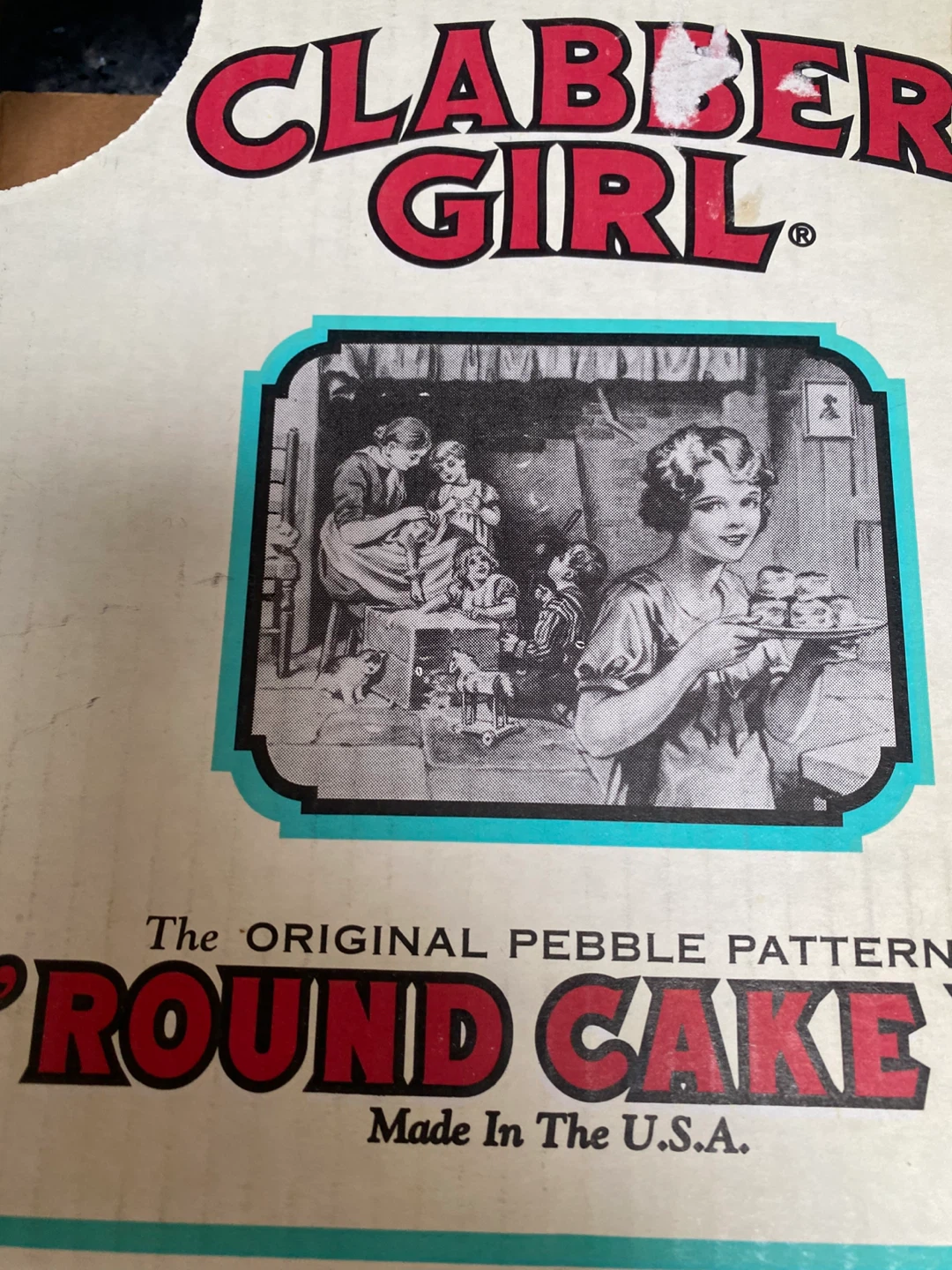 Clabber Girl Round Cake Pan by Doughmakers - photo 2