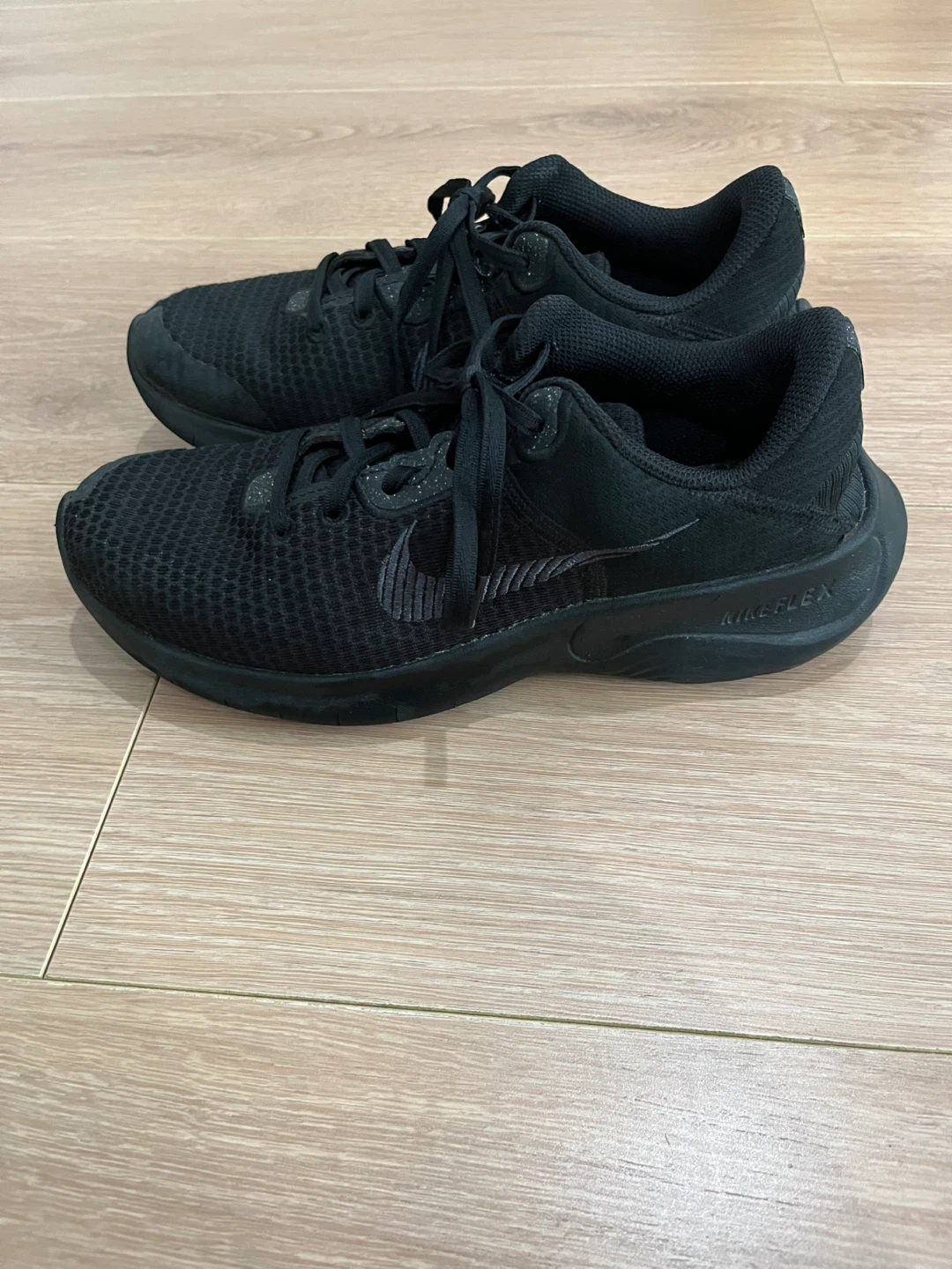Nike Flex Runners - photo 3