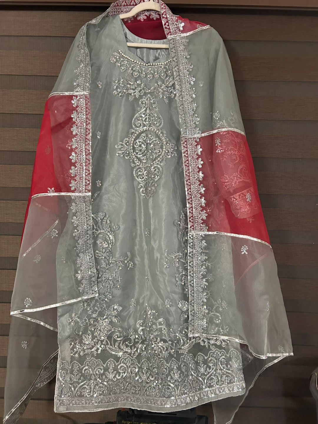 New Grey & Pink Embroidered Shalwar Kameez - photo 4